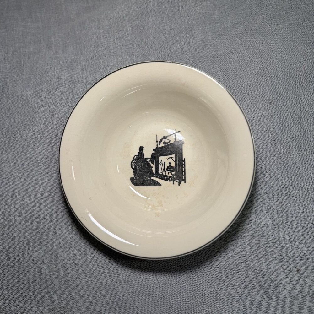 Vintage Colonial Silhouette Ceramic Serving Bowl 22K Platinum Trim 9"